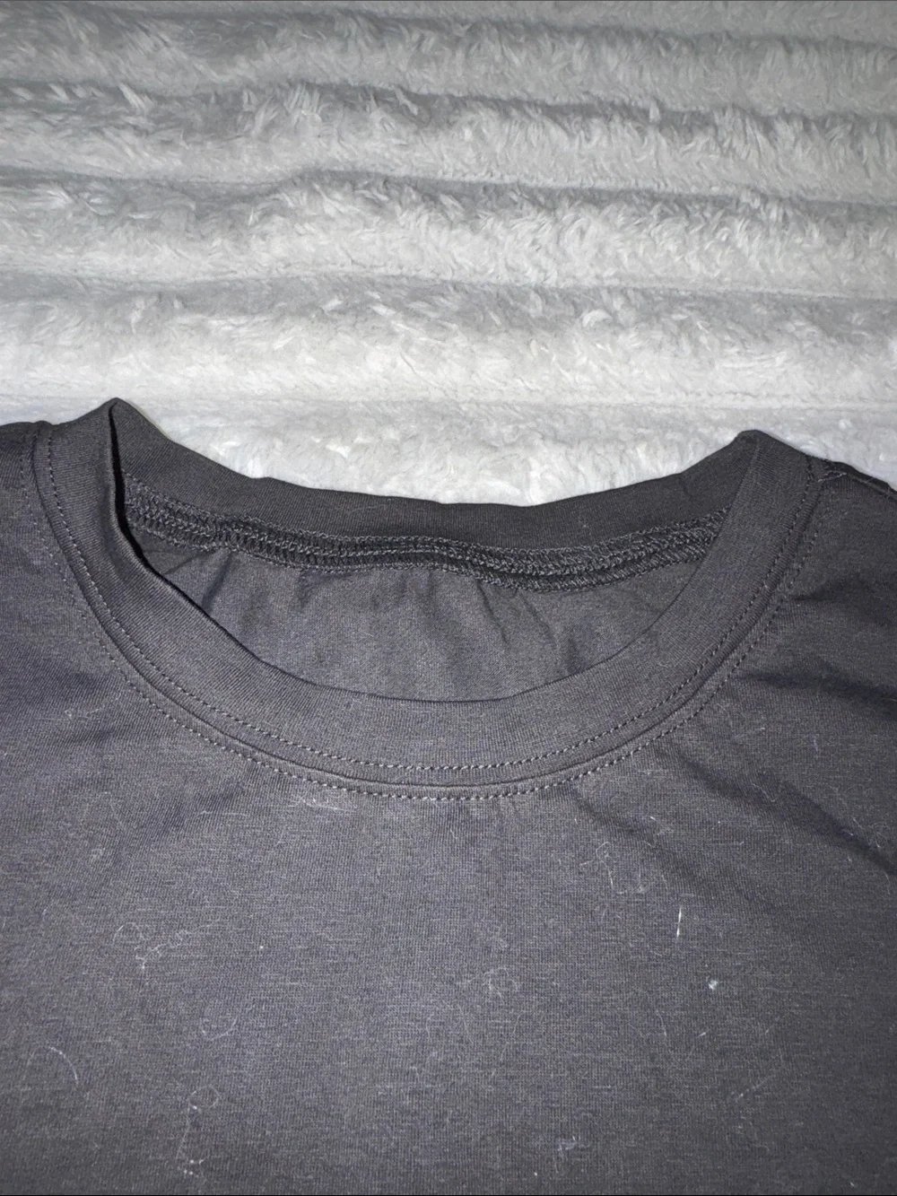 Girls' Black Short Sleeve Cropped Tee